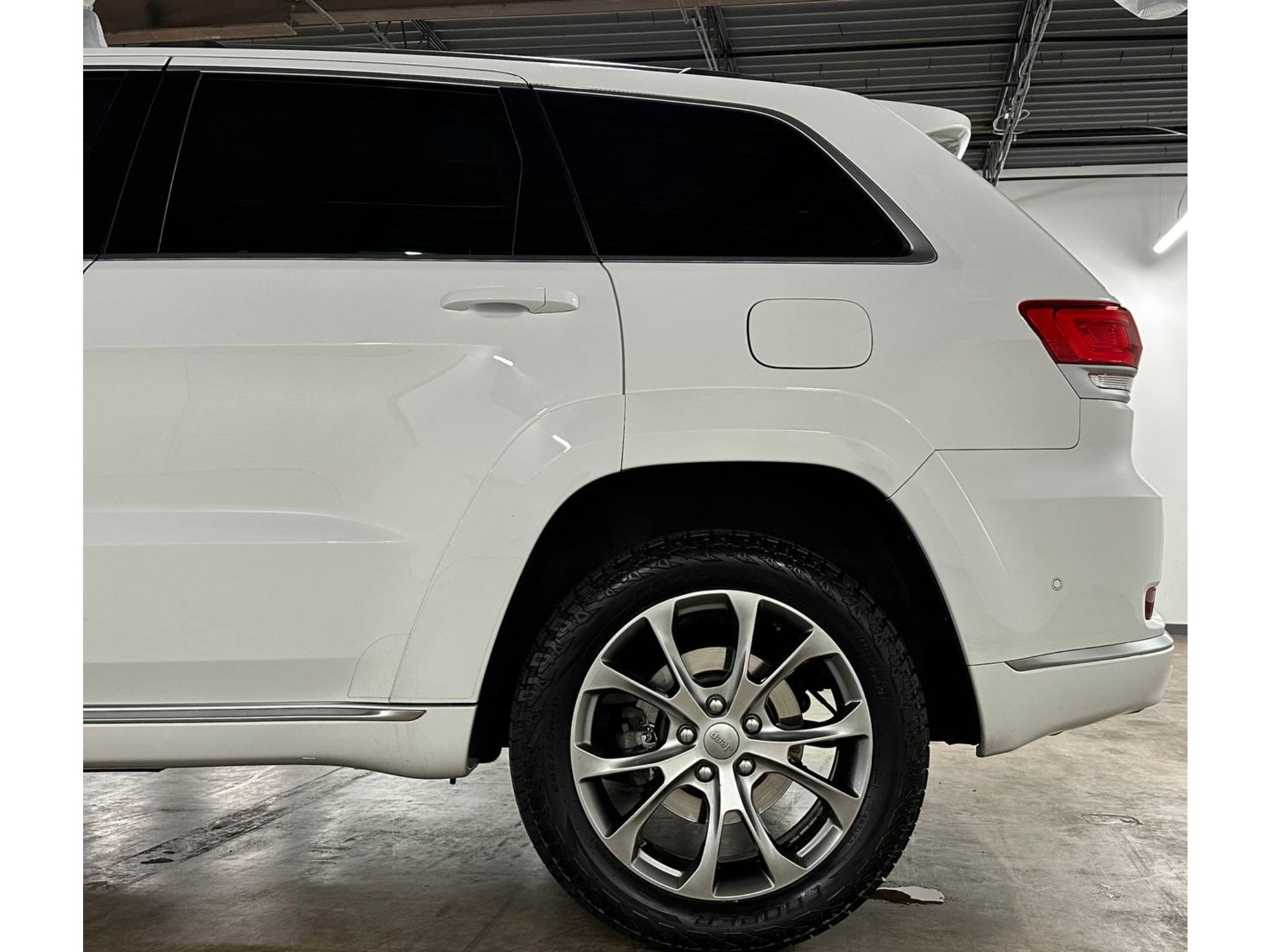 2020 Jeep Grand Cherokee Summit