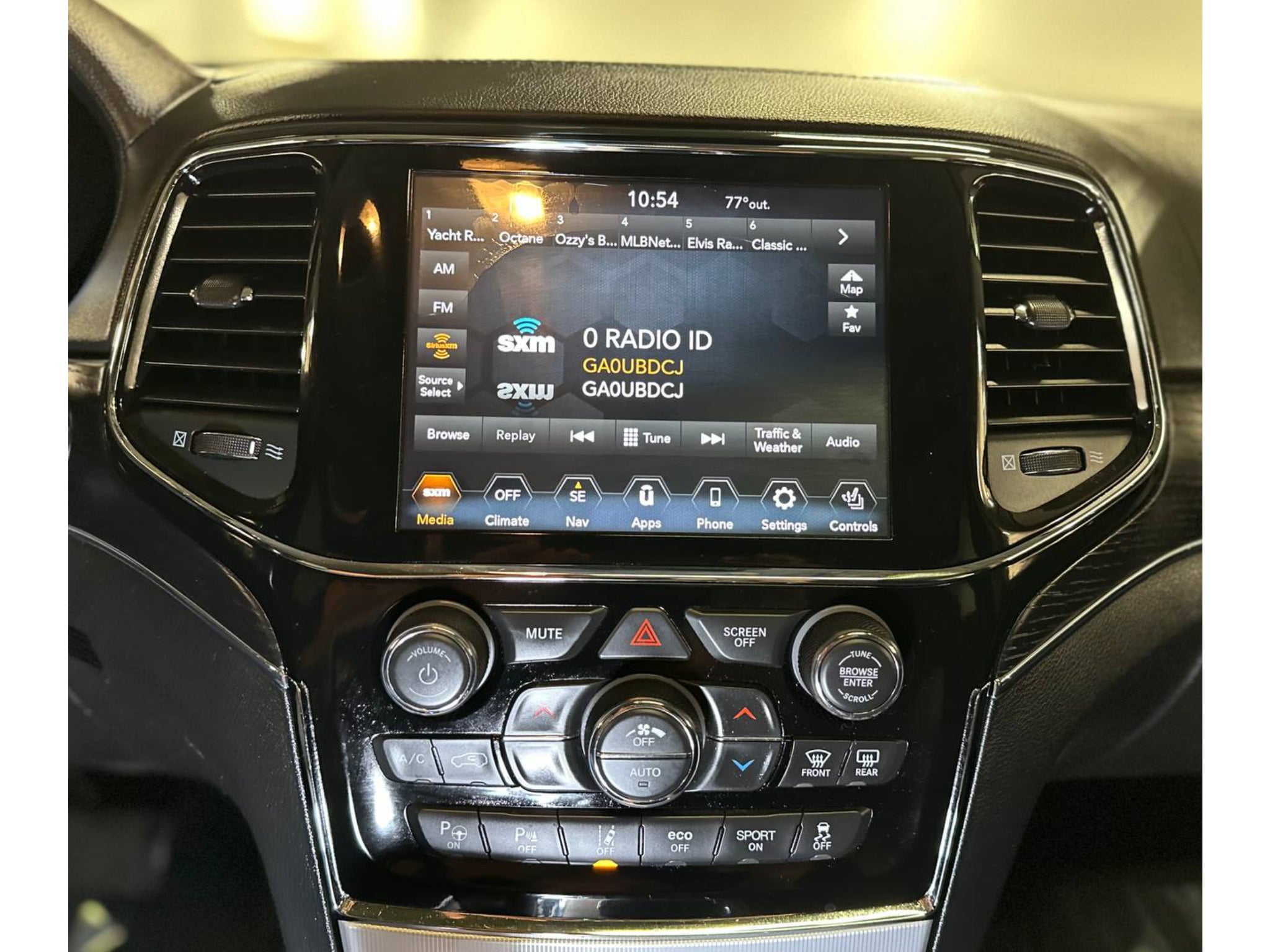 2020 Jeep Grand Cherokee Summit