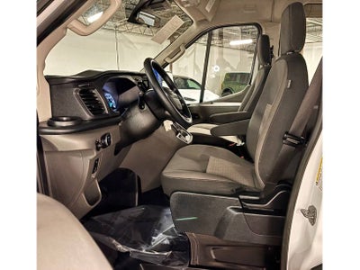2023 Ford Transit Wagon XLT