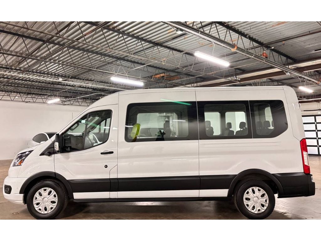 2023 Ford Transit Wagon XLT