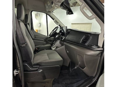 2024 Ford Transit Wagon XLT