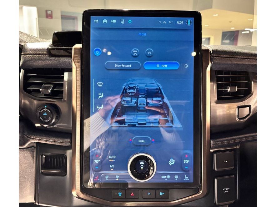 2025 Ford F-150 Lightning LARIAT