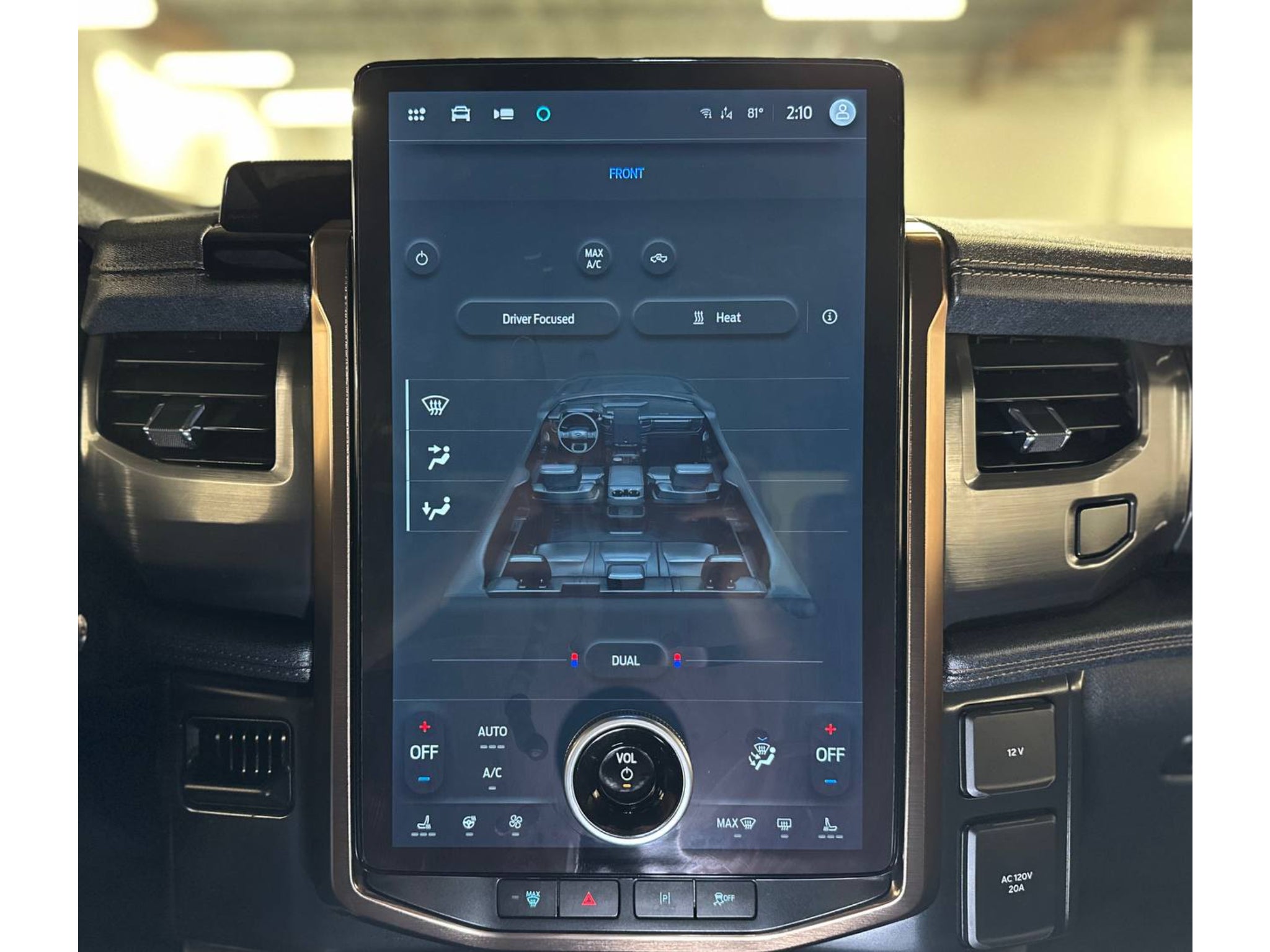2022 Ford F-150 Lightning LARIAT