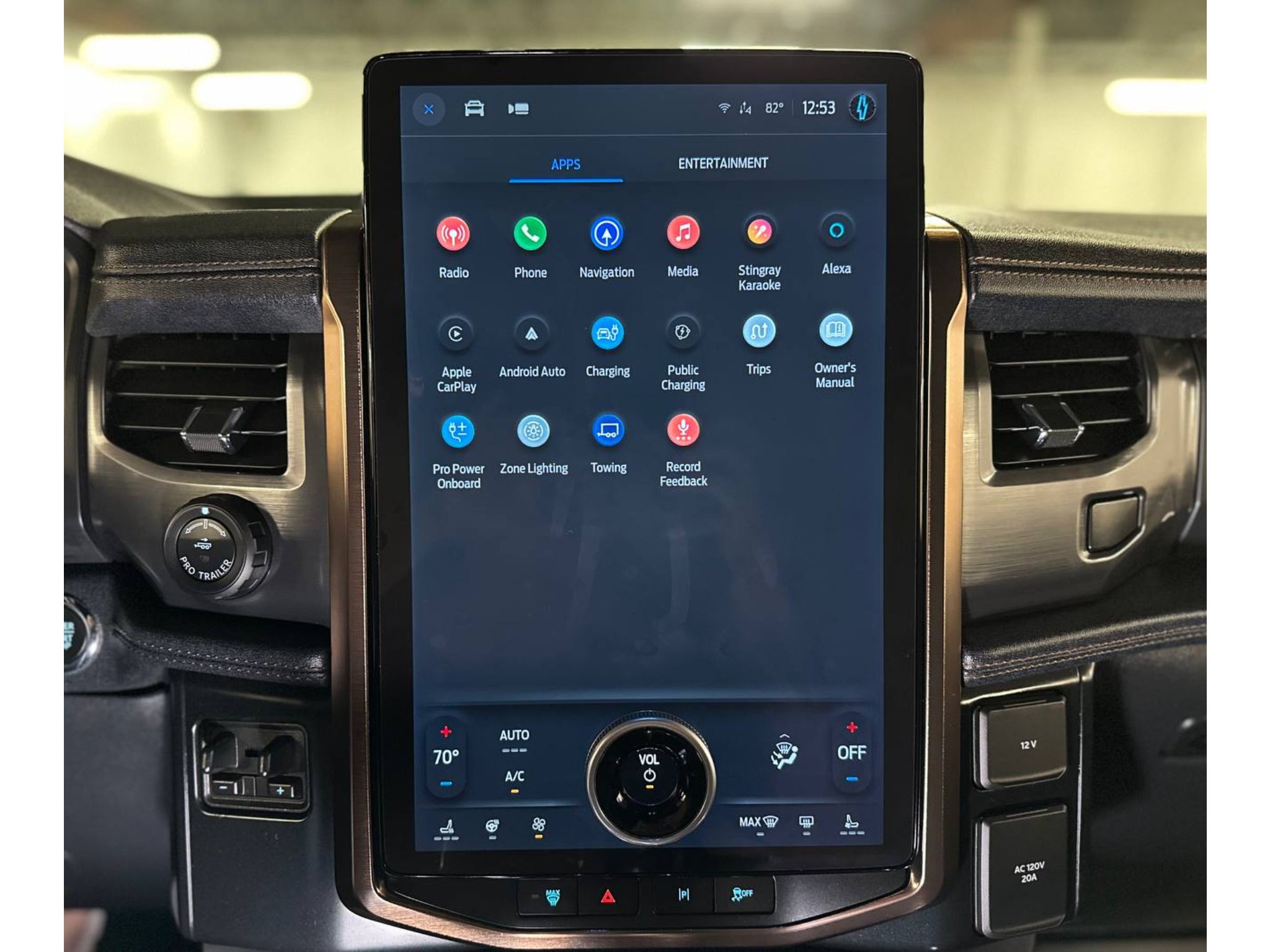 2023 Ford F-150 Lightning Lariat