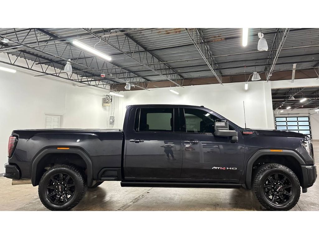 2025 GMC Sierra AT4