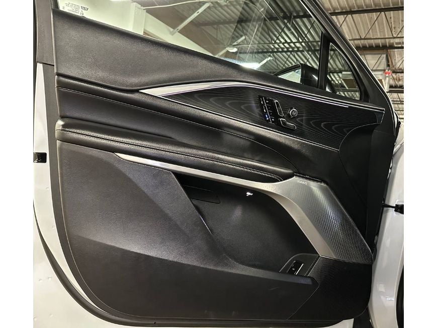 2024 Cadillac Lyriq Sport-2