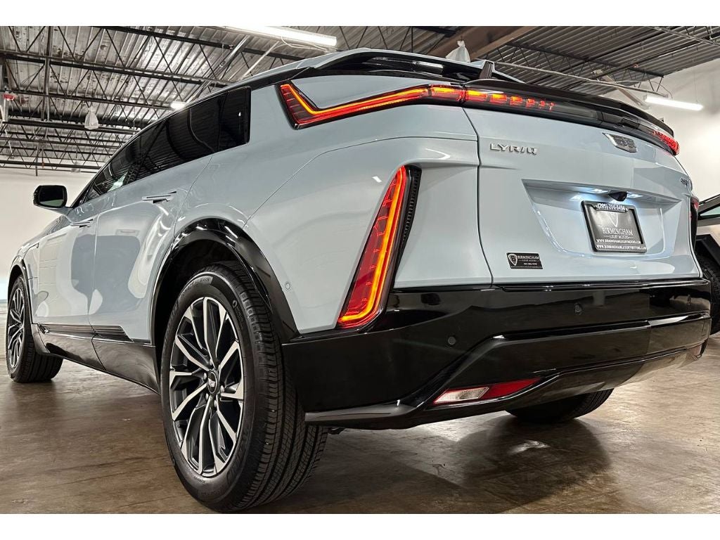 2024 Cadillac Lyriq Sport-2
