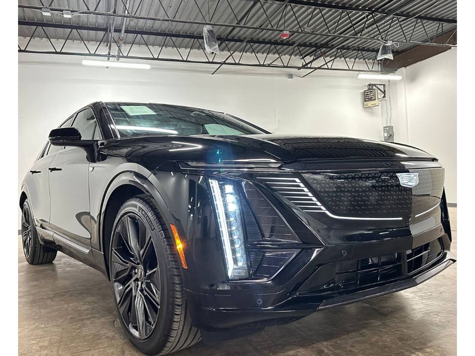 2024 Cadillac Lyriq Sport