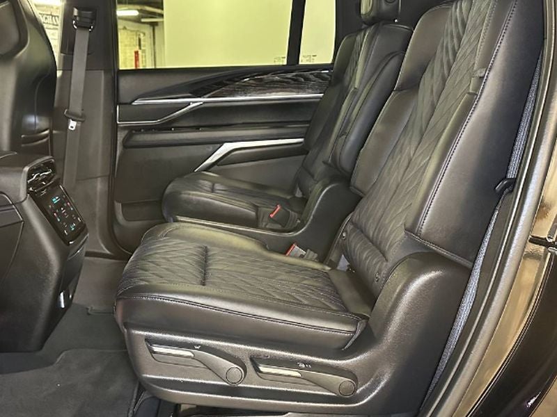 2026 Cadillac ESCALADE IQL Sport-1