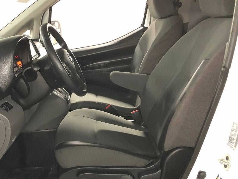 2021 Nissan NV200 SV