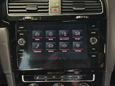 2019 Volkswagen Golf GTI SE