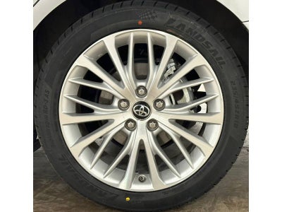 2018 Toyota Camry Hybrid XLE