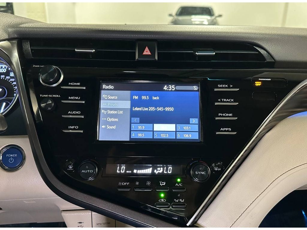 2018 Toyota Camry Hybrid XLE