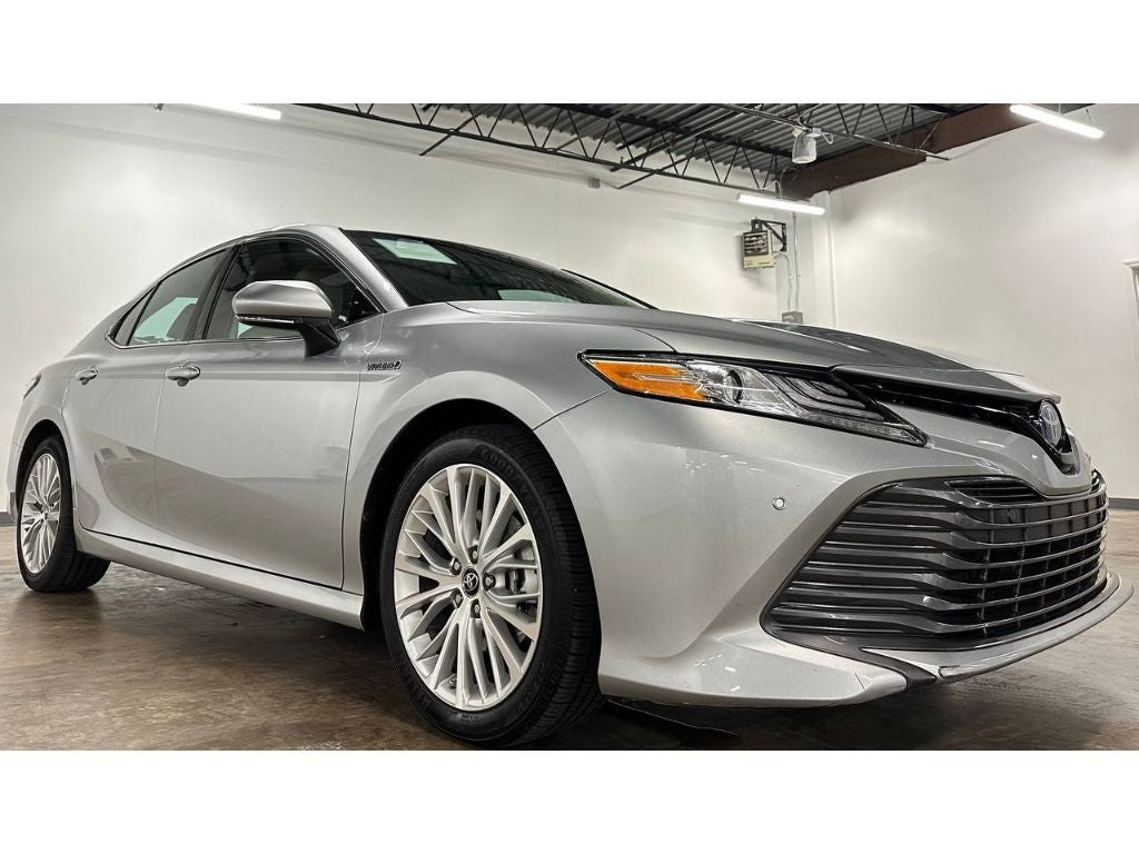 2018 Toyota Camry Hybrid XLE
