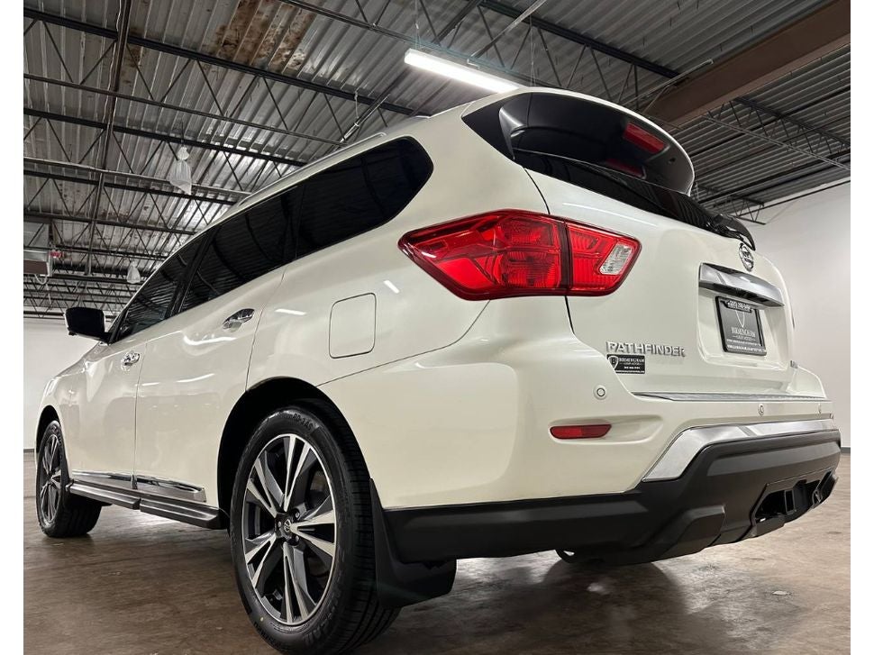 2020 Nissan Pathfinder Platinum