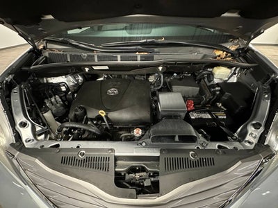 2017 Toyota Sienna XLE