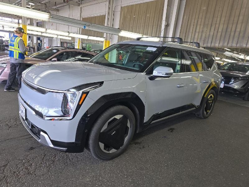 2026 Kia EV9 Land