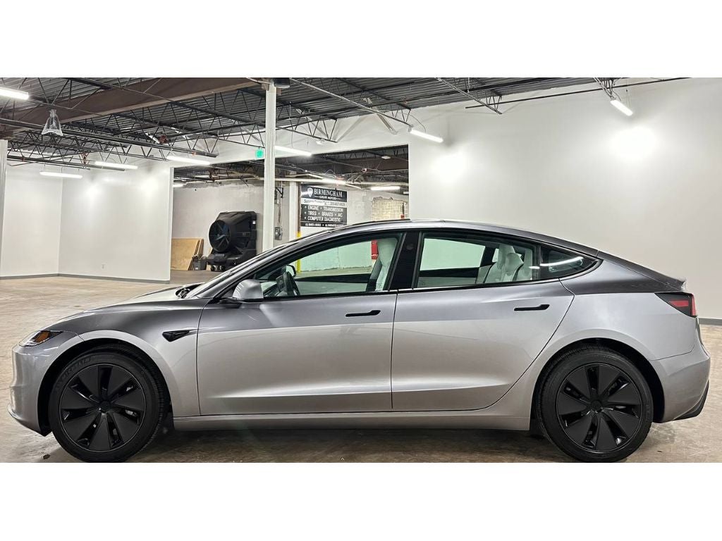 2025 Tesla Model 3 Long Range