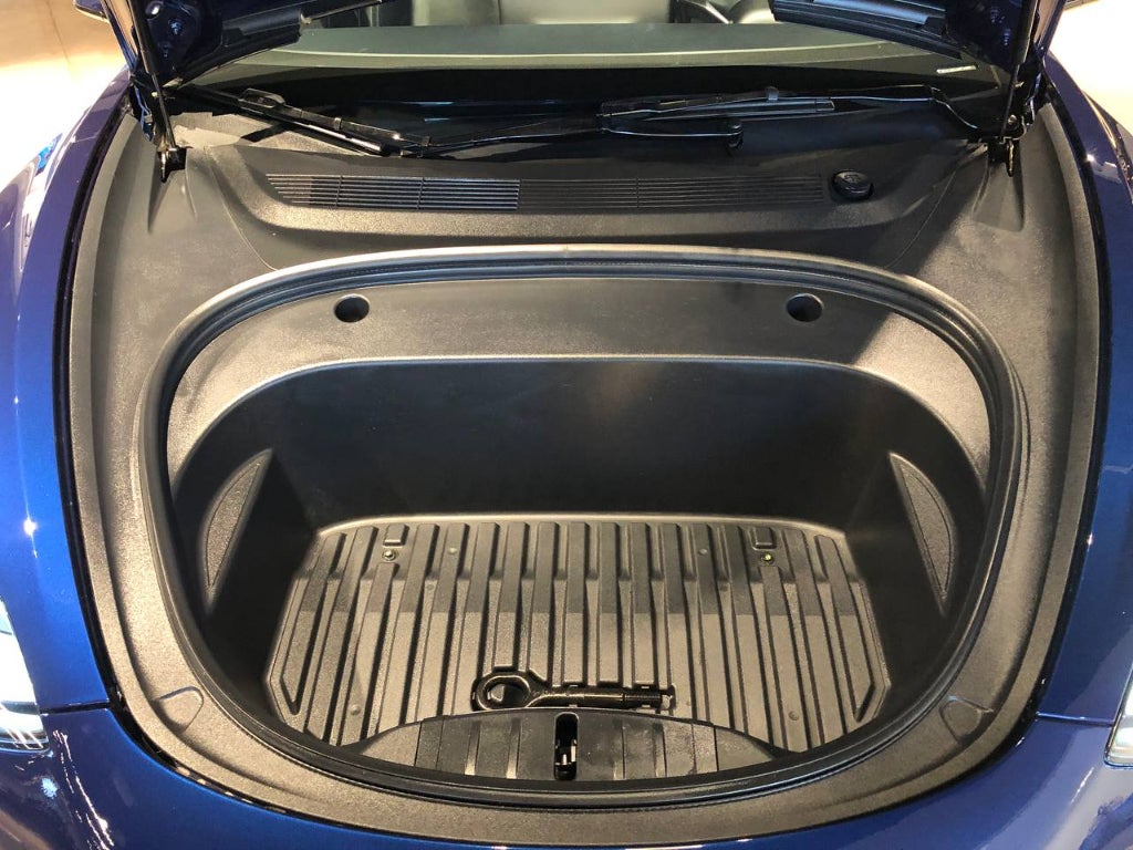 2023 Tesla Model 3 Base