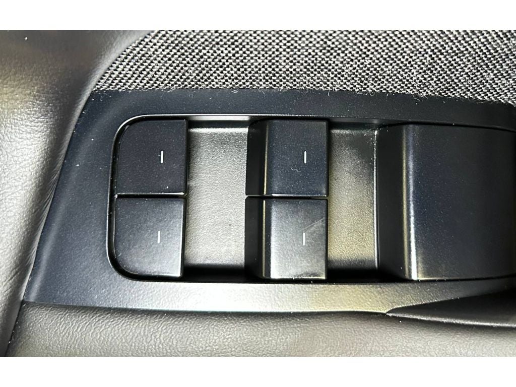 2023 Tesla Model S Base