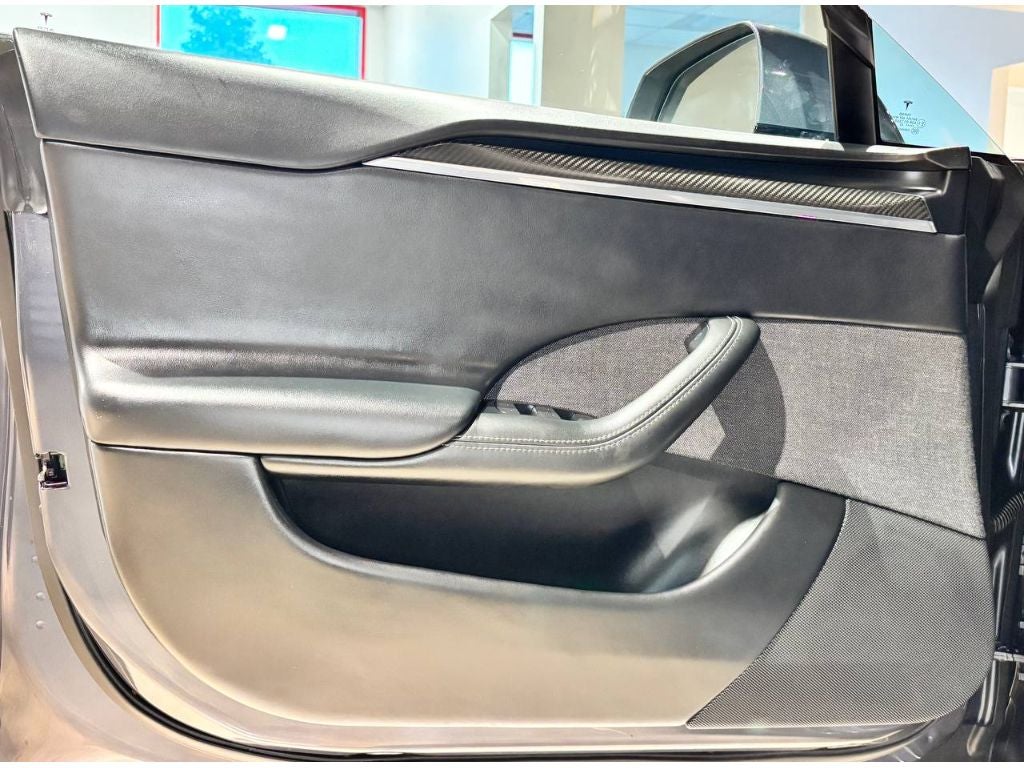 2023 Tesla Model S Plaid