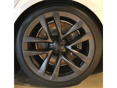 2022 Tesla Model S Plaid