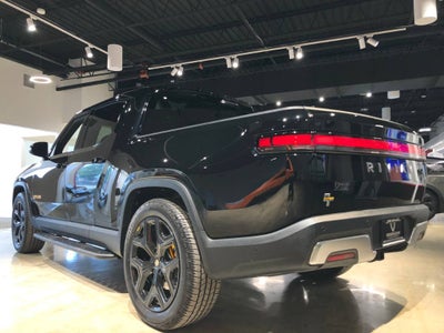 2023 Rivian R1T Adventure