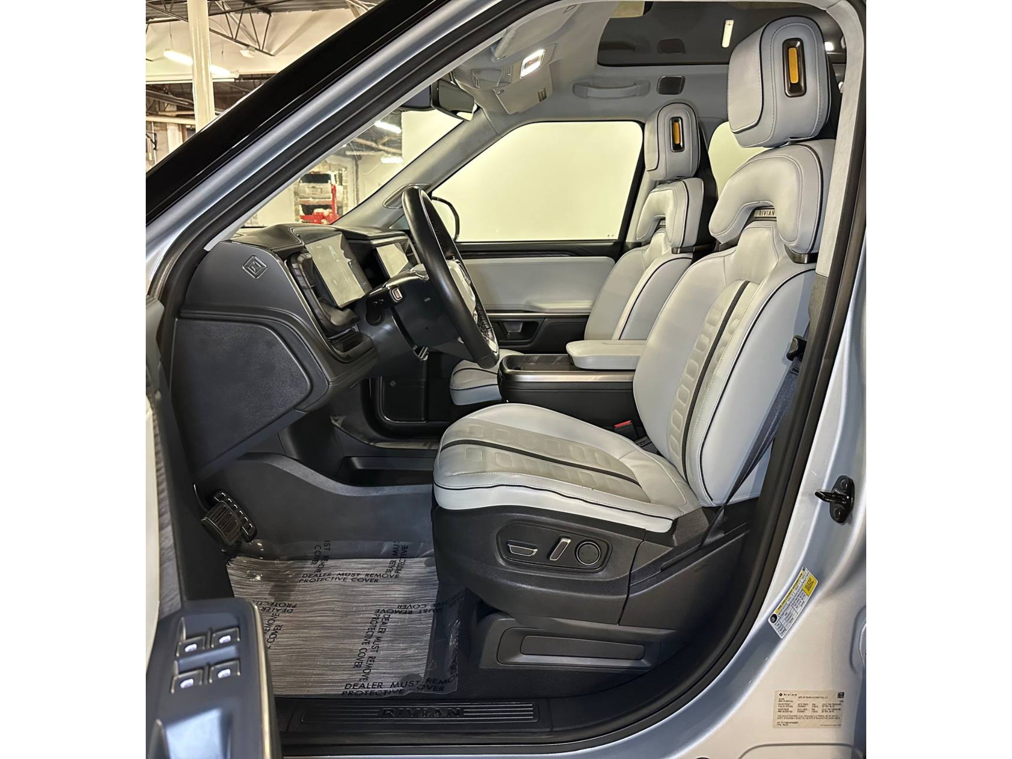 2023 Rivian R1T Adventure - Max Pack