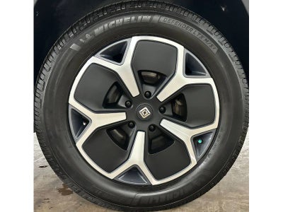 2024 Rivian R1T Adventure