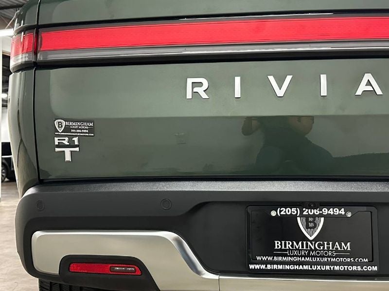 2024 Rivian R1T Adventure