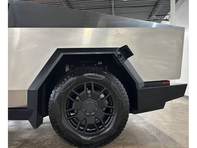2024 Tesla Cybertruck Foundation