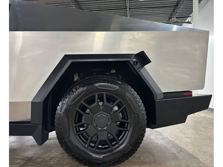 2024 Tesla Cybertruck Foundation