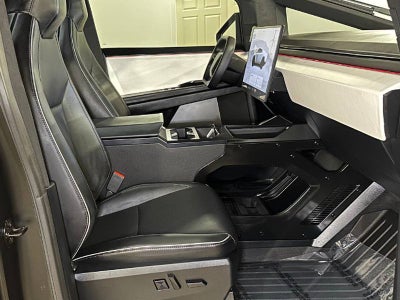 2024 Tesla Cybertruck Foundation