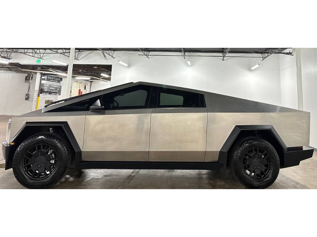 2024 Tesla Cybertruck Foundation