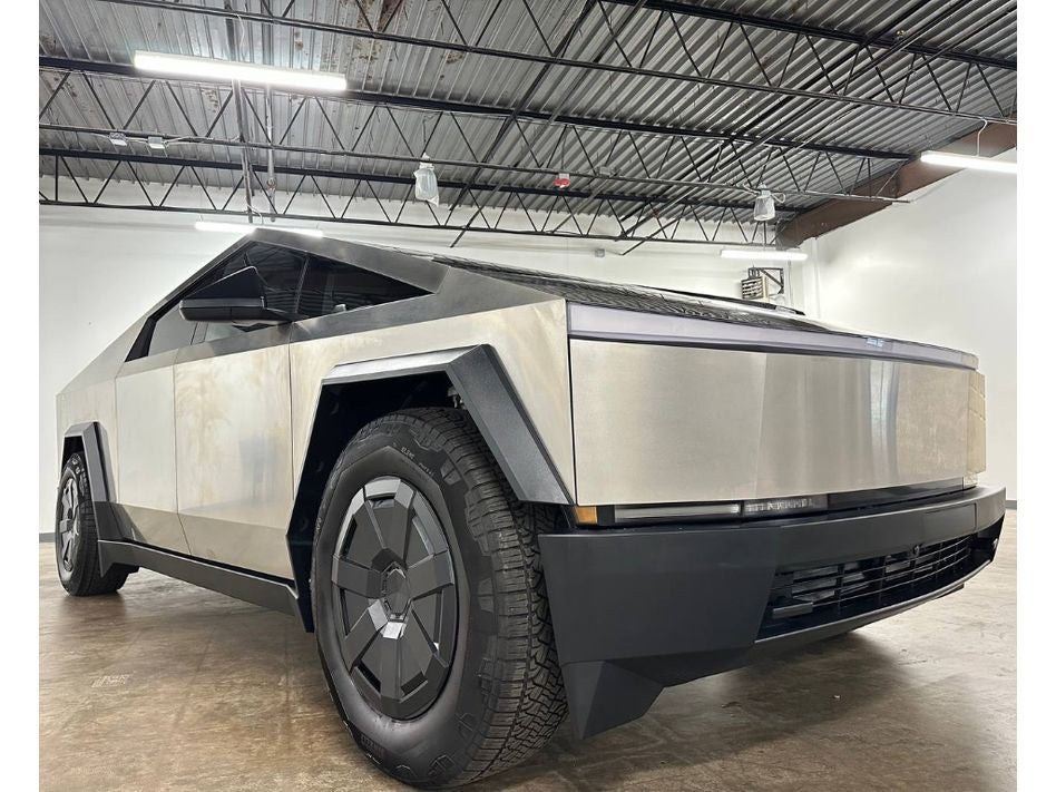 2025 Tesla Cybertruck Crew Cab Medium Bed