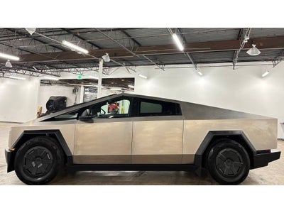 2025 Tesla Cybertruck Crew Cab Medium Bed