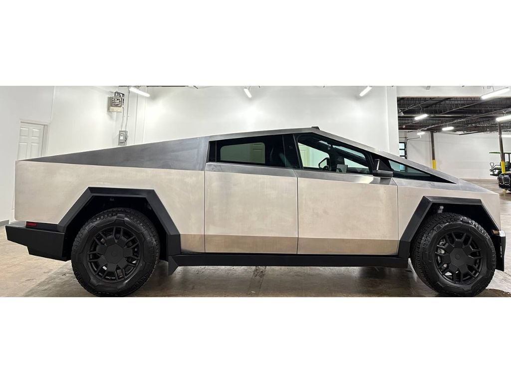 2024 Tesla Cybertruck Cyberbeast