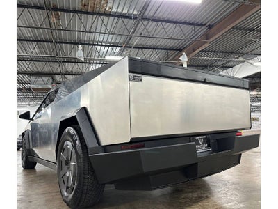 2025 Tesla Cybertruck Cyberbeast