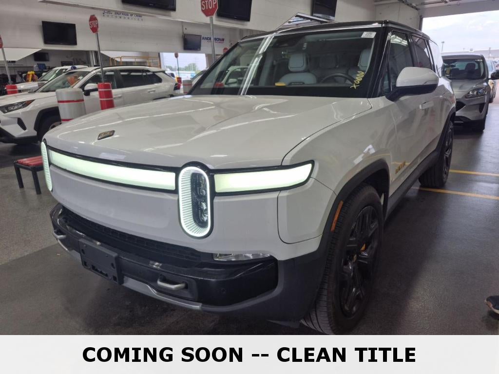 2024 Rivian R1S Adventure