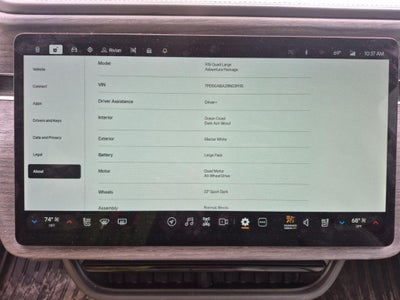 2024 Rivian R1S Adventure