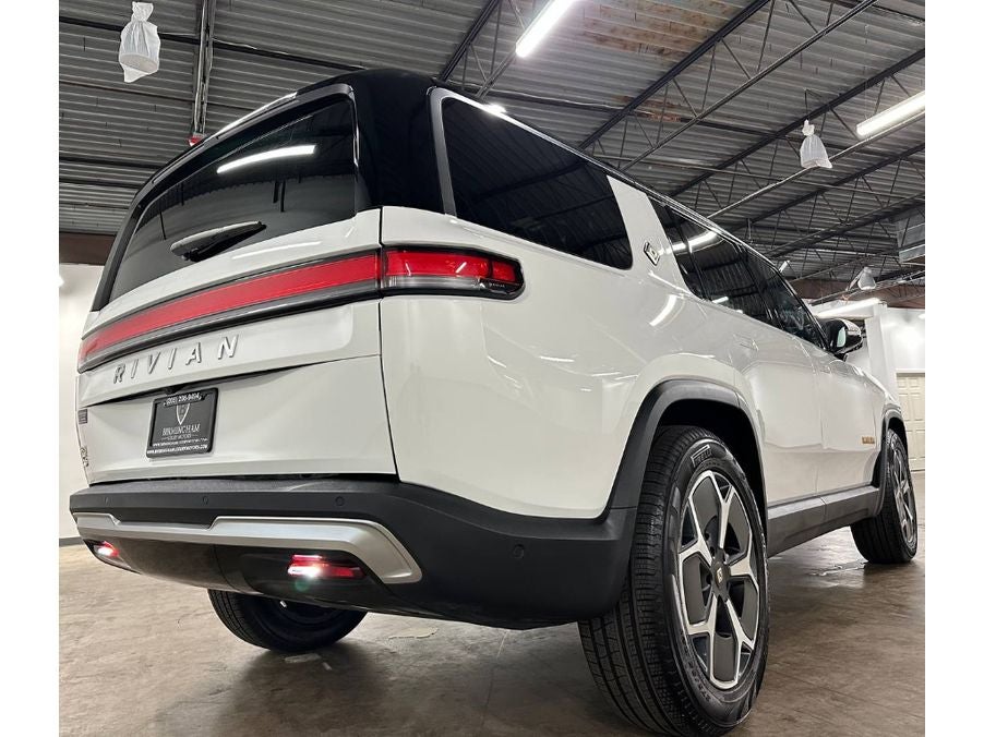 2024 Rivian R1S Adventure