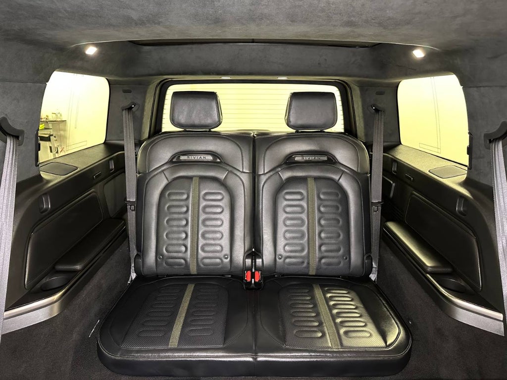 2024 Rivian R1S Adventure