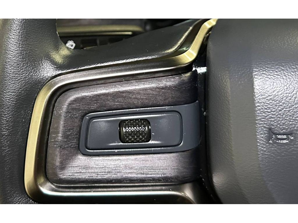 2024 Rivian R1S Adventure