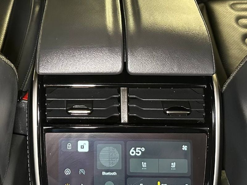 2024 Rivian R1S Adventure
