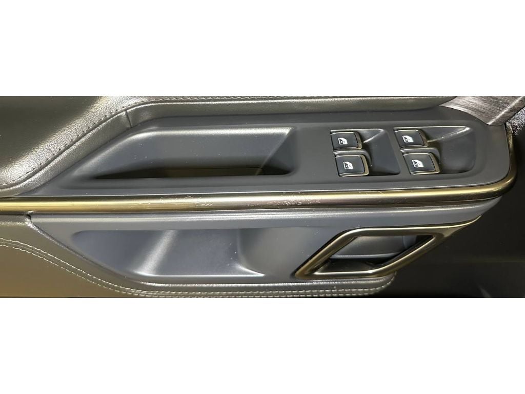 2024 Rivian R1S Adventure