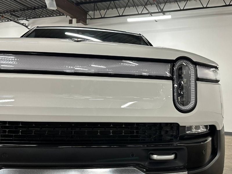 2024 Rivian R1S Adventure
