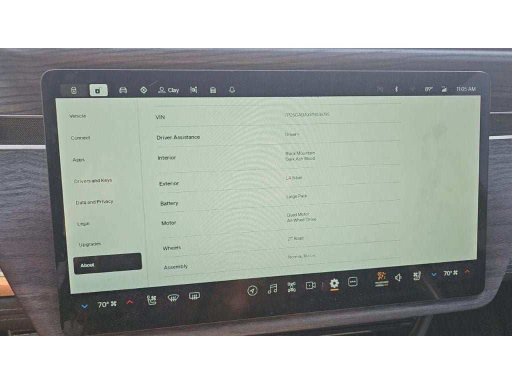 2024 Rivian R1S Adventure