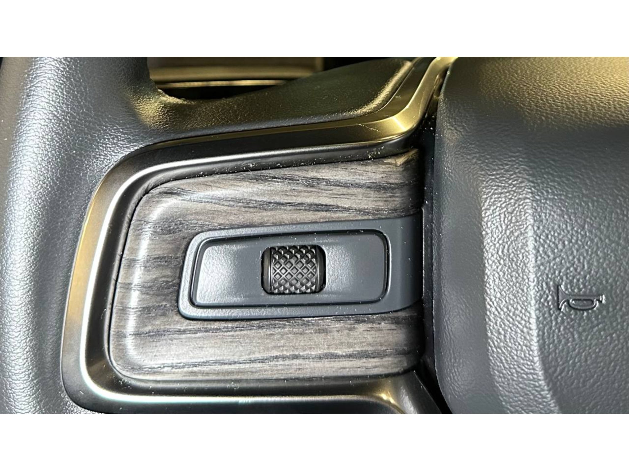 2026 Rivian R1S PREFORMANCE DUAL LARGE Adventure