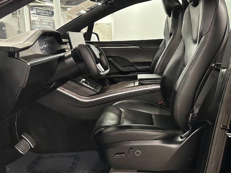 2023 Tesla Model X Standard Range