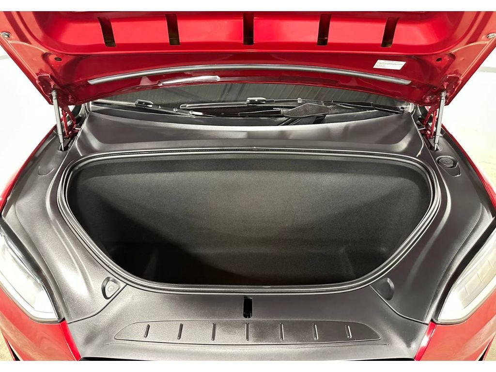 2023 Tesla Model X Base